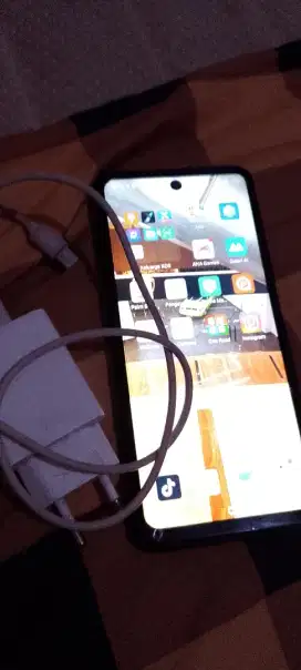 Jual infinix hot30 8/128 batang HP sama charger