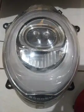 Dijual 1 paket Headlamp Reflektor Assy Scoopy 2023