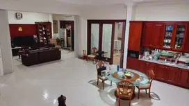 BU ! DIJUAL RUMAH CITRALAND TAMAN GOLF MINIMALIS TERAWAT MURAH