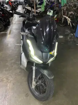 Honda ADV 150 tgu 1 mulus 28 nepis