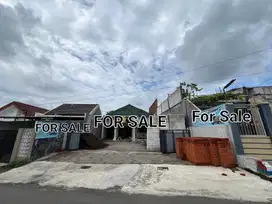 Rumah dan Toko Bahan Bangunan di karangploso