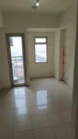 Disewakan apartemen di Greenlake Sunter