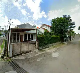 Rumah Terawat Posisi Hook Lokasi Strategis Dekat Mall di Pasteur.