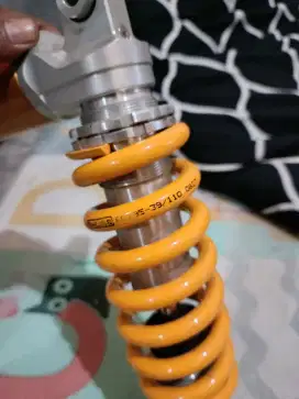 skok belakang Ohlins  bekas CBR250RR