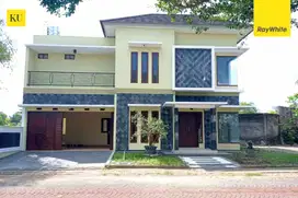 Disewakan rumah 2 lantai perum Fasco Mantion Jogja