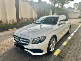 Dijual Mercedez Benz E250 Putih 2017