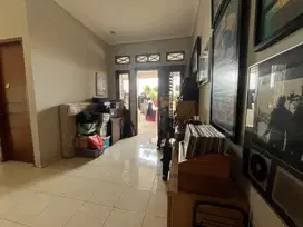 Jual Cepat Turun Harga Rumah 2 Lantai Strategis di Jaticempaka, bekasi
