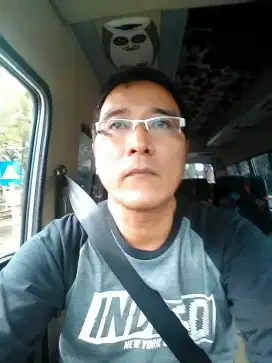 Jasa pengemudi carteran