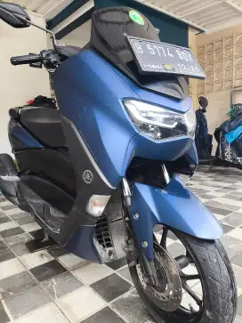 Dijual nmax warna navy
