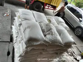 Dibutuhkan sangat cepat supir yg siap bekerja