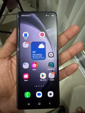 Samsung Z Fold 5
