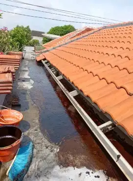 Tukang perbaikan atap bocor dinding dak rembes talang air cat renovasi
