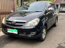 Innova V AT Diesel 2008