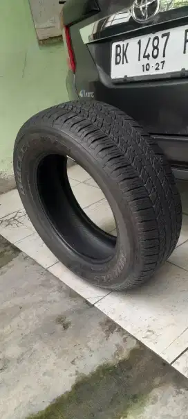 Ban Brihgestone 265/60R18