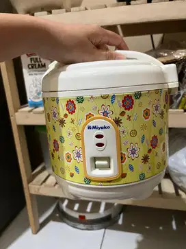 Rice cooker mini miyako