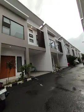 Rumah dalam Cluster Jagakarsa Jakarta Selatan