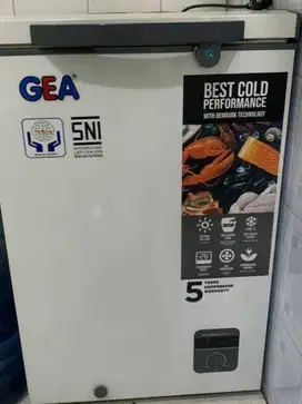 Jual cepat frezer GEA 100 Liter