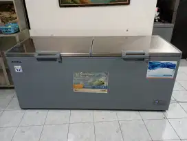 Freezer modena digital 750 liter