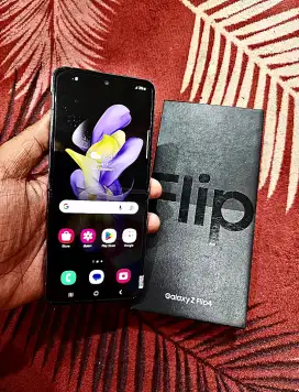 Samsung Galaxy Z Flip 4  8 256  Resmi SEIN Full Set