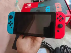 Nintendo switch V2 neon