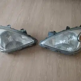 Lampu Depan Headlamp Avanza Original 2010