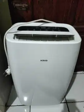 Dijual dehumidifier Kris 20ltr putih