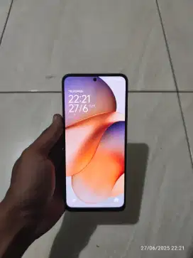 Redmi note 12 ram 8/256 batangan minus pemakaian aja semua berfungsi