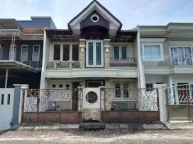 Dijual rumah depan taman di puri gardenia