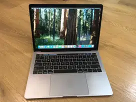 Macbook Pro 2019 CTO core i7 2.8Ghz Ram 16gb Ssd 512Gb 4 port tipe c