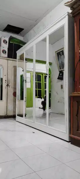 Lemari baju aluminium minimalis depan full cermin,AWET,Bisa Custom ya