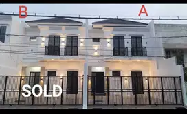 Jual Rumah American style Baru Sutorejo Lokasi Bagus