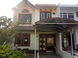 Disewakan/Dikontrakan Rumah 2 Lt, 60/120