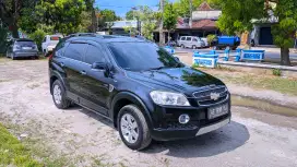 Chevrolet Captiva Diesel 2.0 Hitam