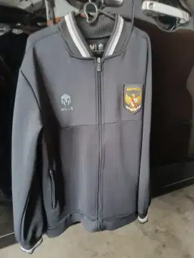 Jaket Mills timnas