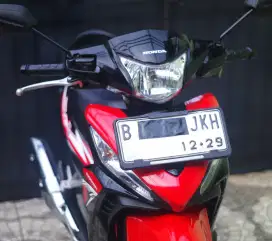 ( Baru 6 Bulan ) Honda Revo X 2024 , revo 2024 , km 7 ribu