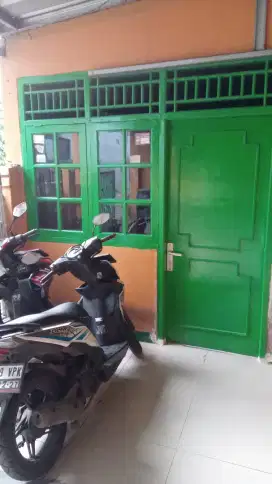 Kosan Ac putri dekat Alam Sutra  ,Graha Raya ,Moderland