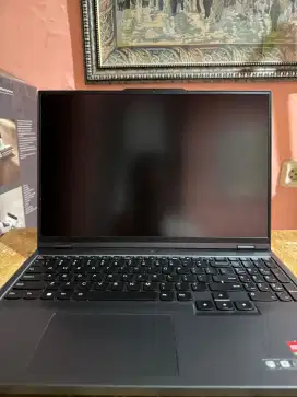 Legion Pro 5 16ARX8 AMD Ryzen 7 7745HX RTX 4060