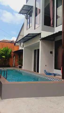 dijual villa lantai 3 lokasi dekat kunti seminyak