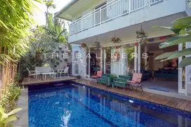 MODERN VILLA OASIS IN SANUR, MINUTES FROM THE BEACH