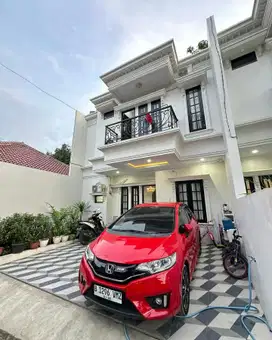 DI JUAL RUMAH CLASSIC CIGANJUR JAKARTA SELATAN