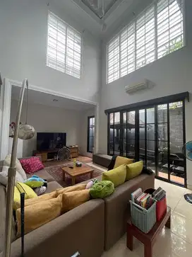 WTS / Dijual Cepat Turun Harga Rumah Mewah di Victoria River Park