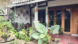 Rumah di Jl. K.H. Ahmad Dahlan (Jl. Banteng) Bandung, Strategis Siap H
