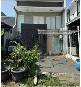 Rumah Cantik 2 Lantai di Sutera Jelita Alam Sutera Tangerang 1K90001S