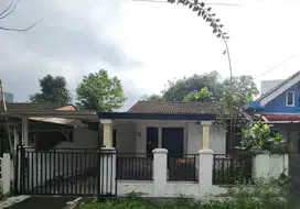 Dijual Rumah Full Renov di Sektor 1.1, Griya Loka, BSD City, Tangerang
