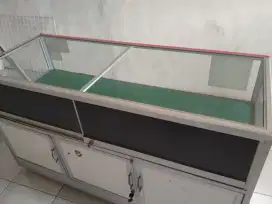 Etalase bekas konter