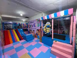 Odong Odong Playground Indoor Uk 9x4,7
