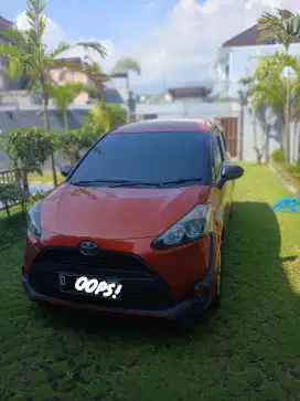 Toyota sienta 2016