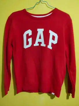 GAP crewneck merah