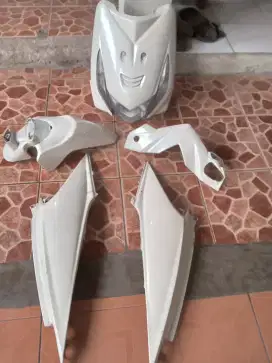 Bodi Honda beat Karbu / body beat Karbu Halus + mika/ reflektor lampu