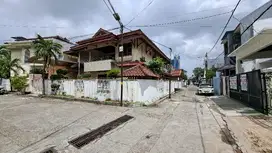 Rumah Hoek Kelapa Sawit 414m² hitung Tanah hadap Utara Timur